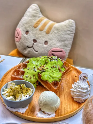 开心果奶盖窝夫加麻糬