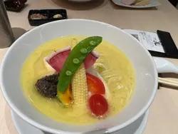 松露鸡白汤酱油拉面
