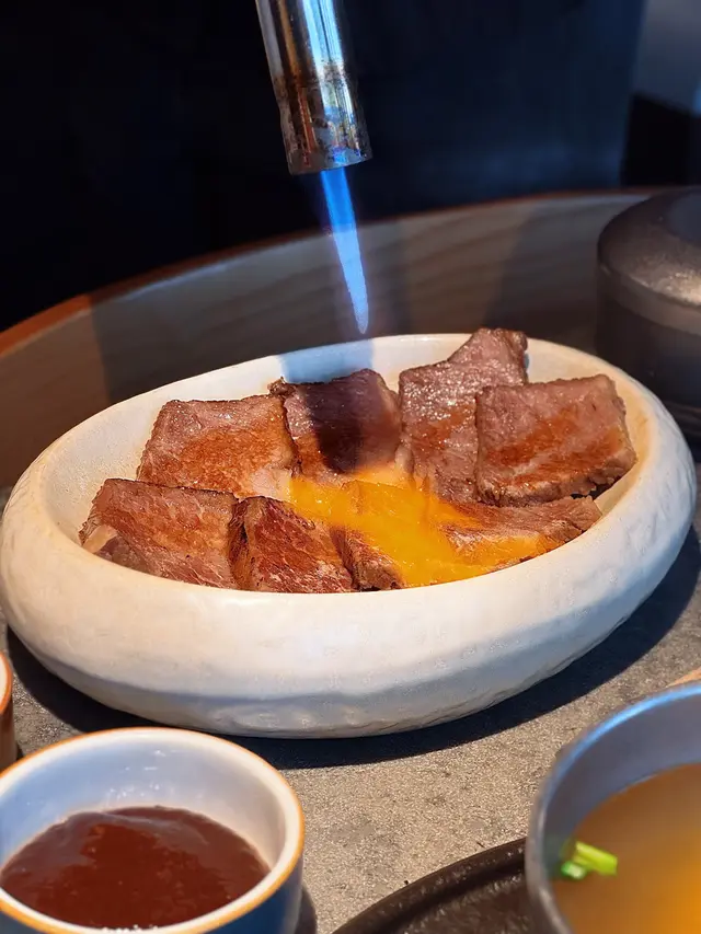 直火現炙牛肋骨