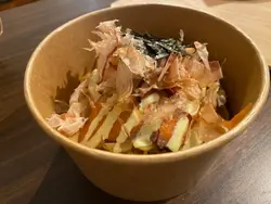 大阪燒意粉配芥辣沙律醬