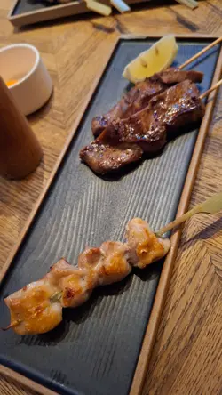 雞腿串+ 厚切牛舌串燒