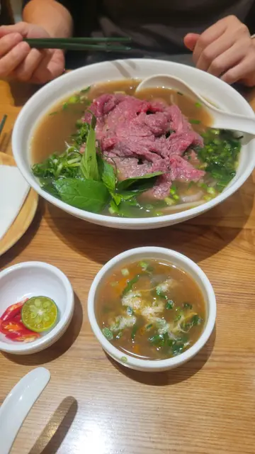 招牌生牛肉汤河粉