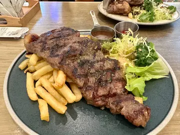 炭燒安格斯西冷牛扒