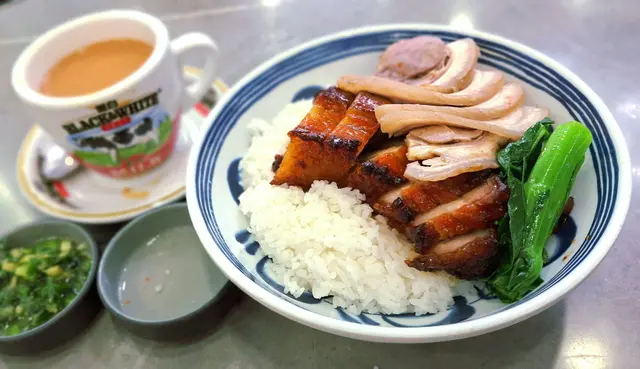 半肥瘦叉燒燻蹄飯