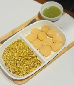 開心果碎碎.開心果奶蓋沾醬麻糬