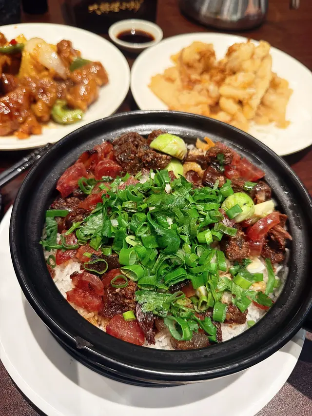 金牌臘味粒煲仔飯