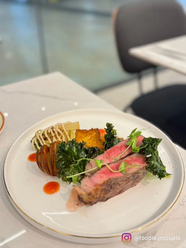 澳洲M5 和牛西冷配燒菜