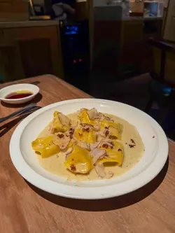 卡邦尼松露面饺