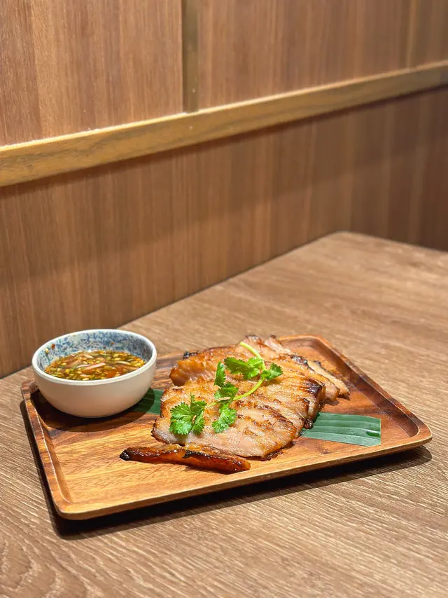 燒豬頸肉配辣羅望子醬