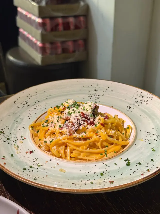 特色卡邦尼意粉