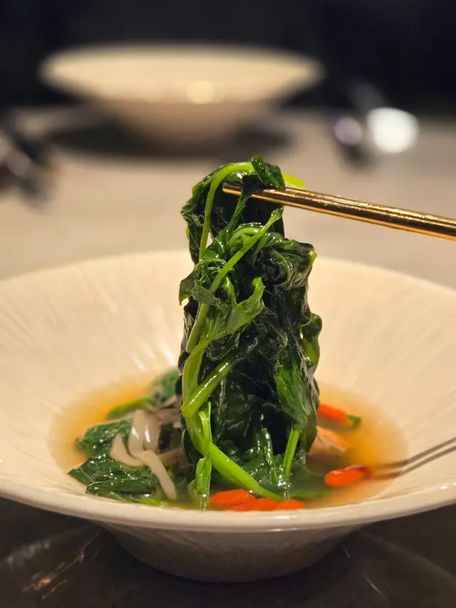 鹽水沙蜆清湯浸地瓜苗