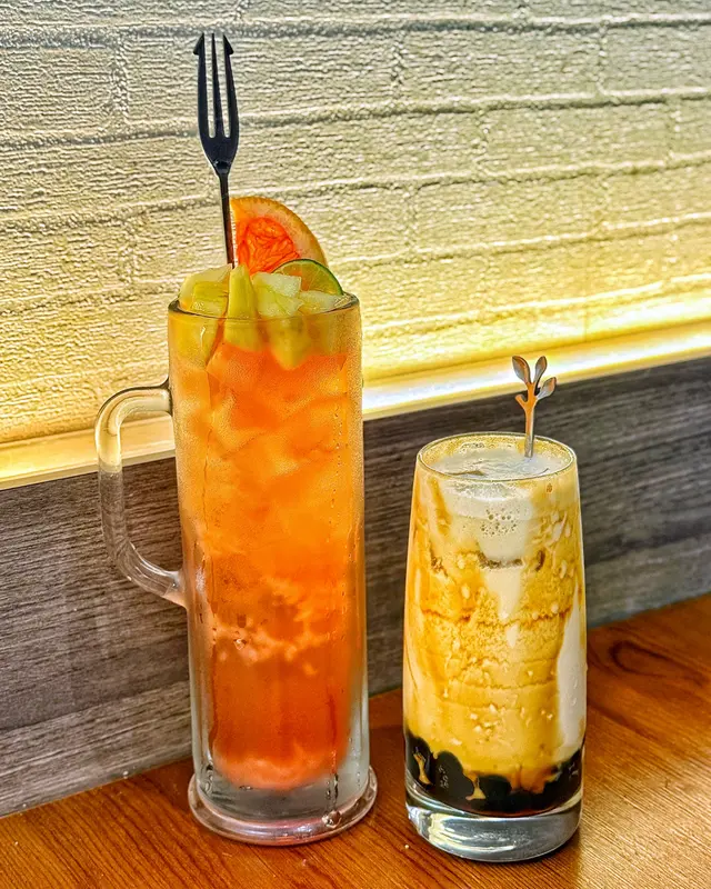 水果茶和珍珠奶茶