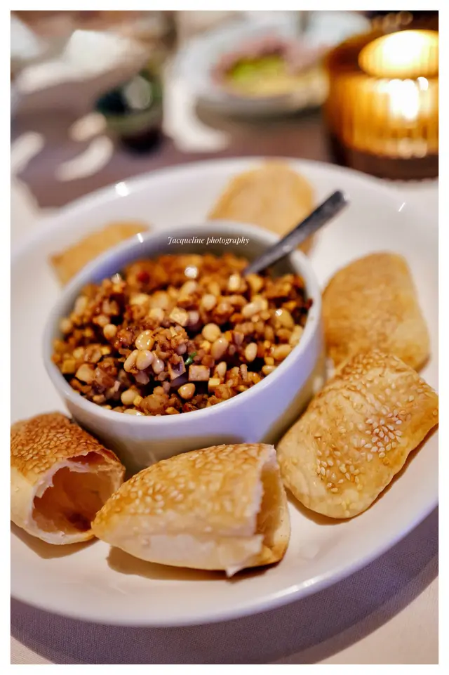 松子素米配叉子