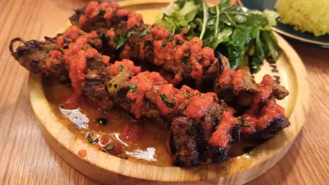 主菜：南非烤雞肉串