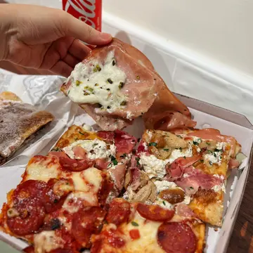 Mᴏʀᴛᴀᴅᴇʟʟᴀ