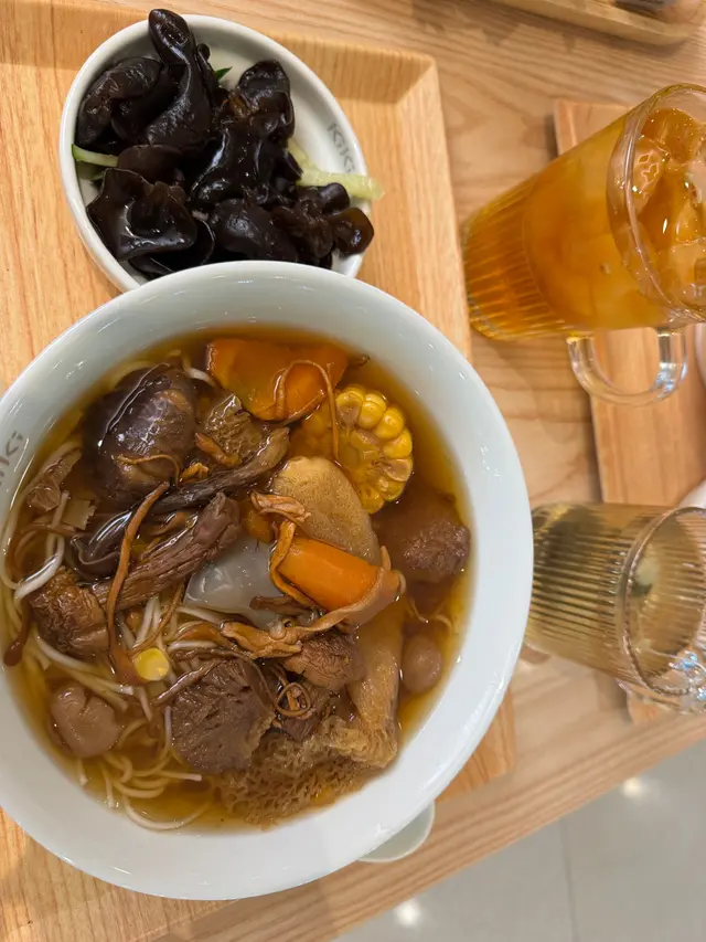 菇菌湯麵