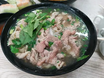 生牛肉汤河 (加底)