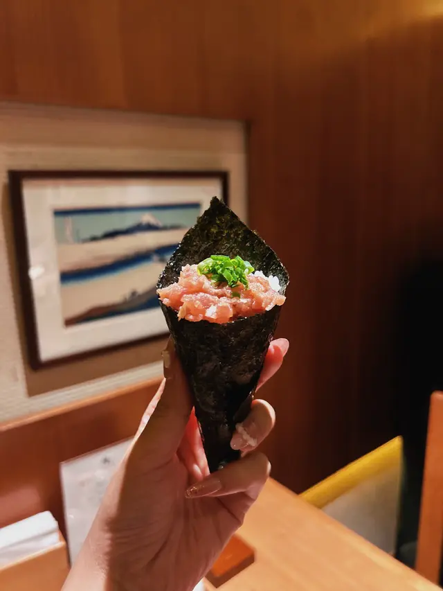 香葱吞拿魚蓉手卷