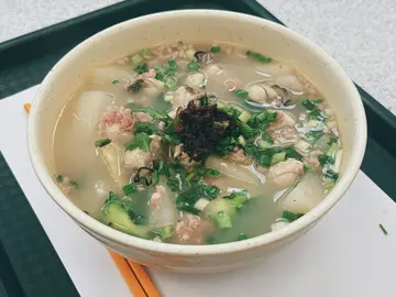 瓜粒肉碎蚝仔泡饭