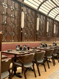 座位光猛舒服,但卡位就比较幽静