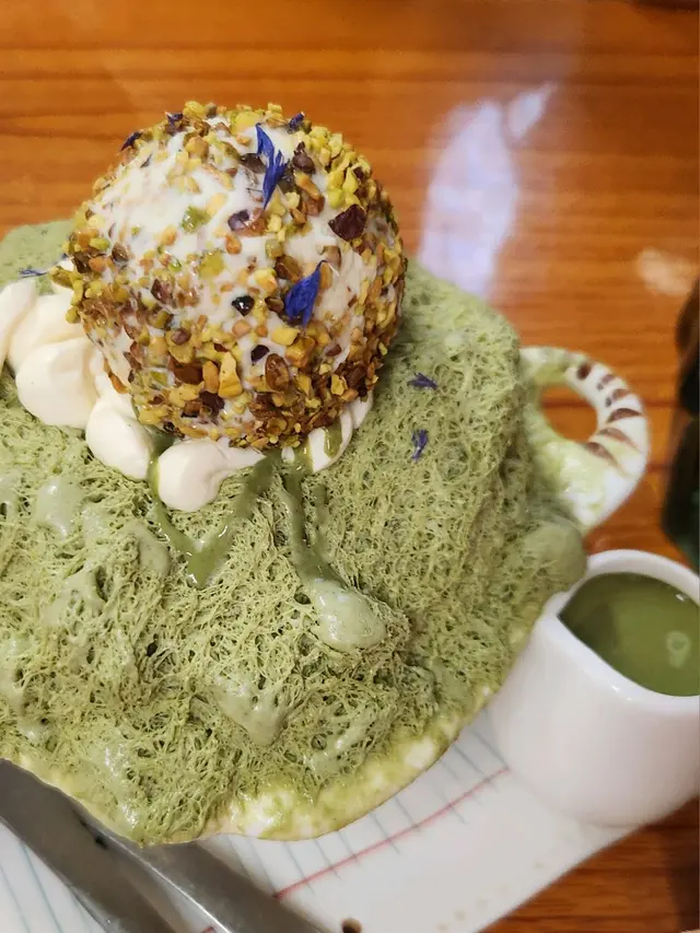 開心果刨冰加醬