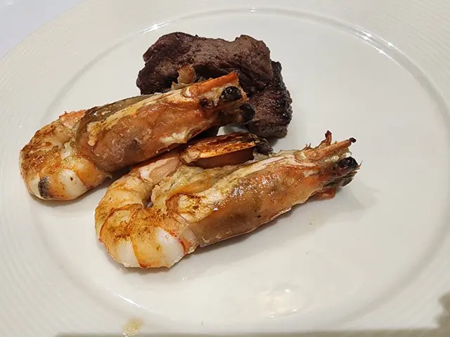 燒蝦和燒牛肉