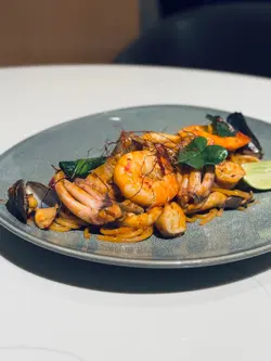 冬荫功浓汁虎虾意大利面