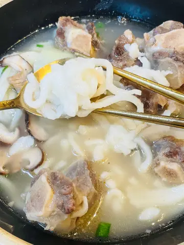 Oxtail  noodle