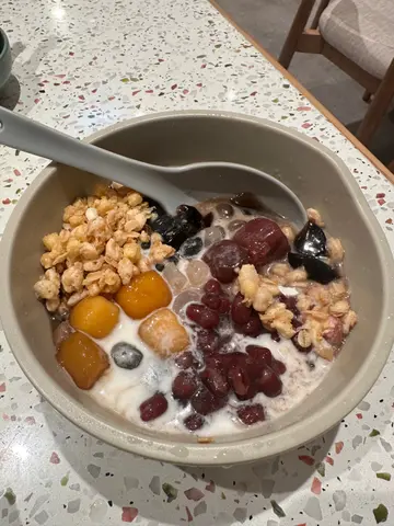 椰汁仙草紅豆芋圓