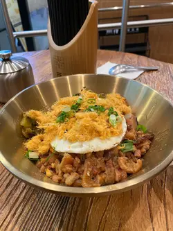 台式肉鬆肉燥蛋飯