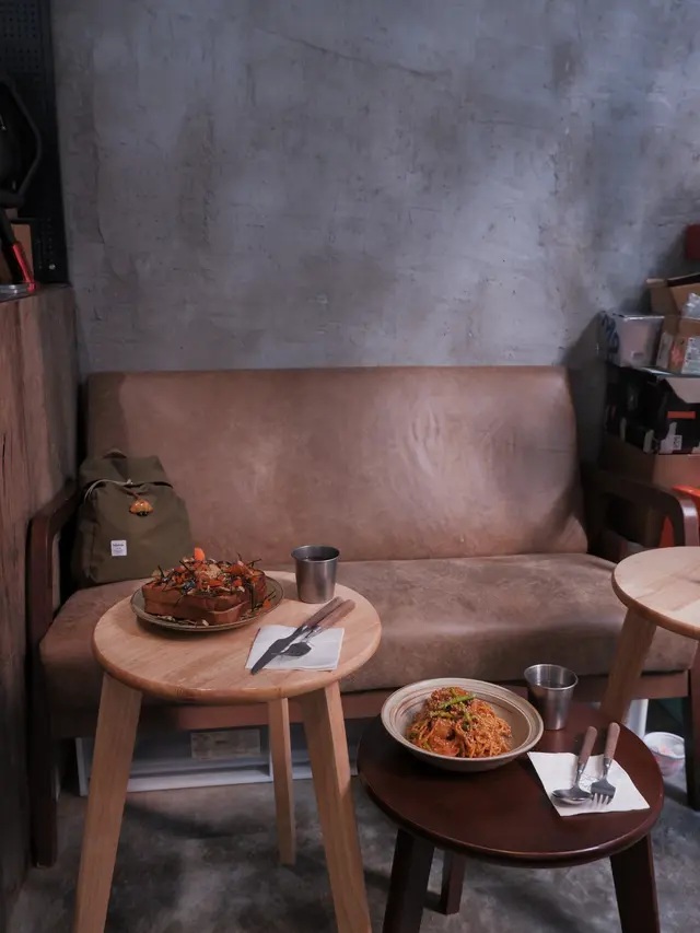 韓式辣醬混花生醬炒松阪豬意粉