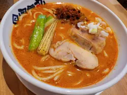 辛辣雞叉燒魚介拉麵