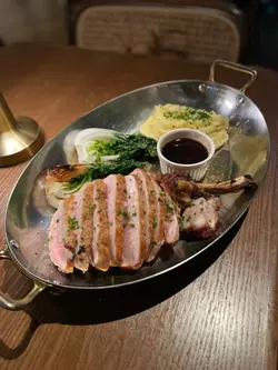 烤猪排骨 配 黑松露薯蓉