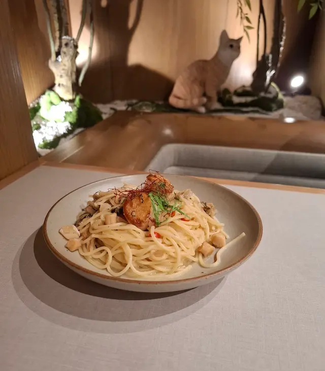 香煎帶子榮螺貝柱蒜片意粉