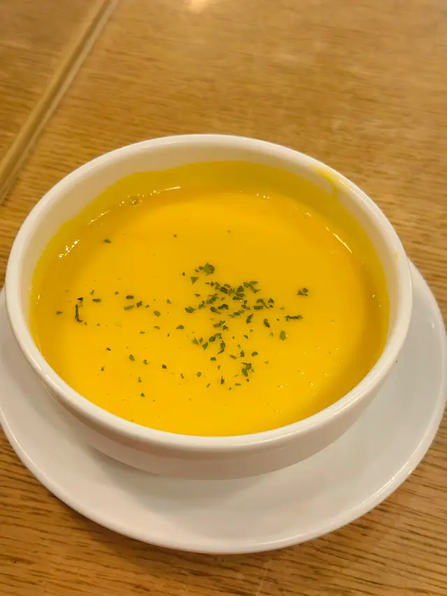 香濃南瓜忌廉湯