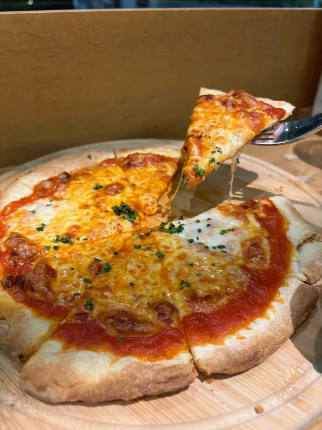 六重芝士薄餅 (9")