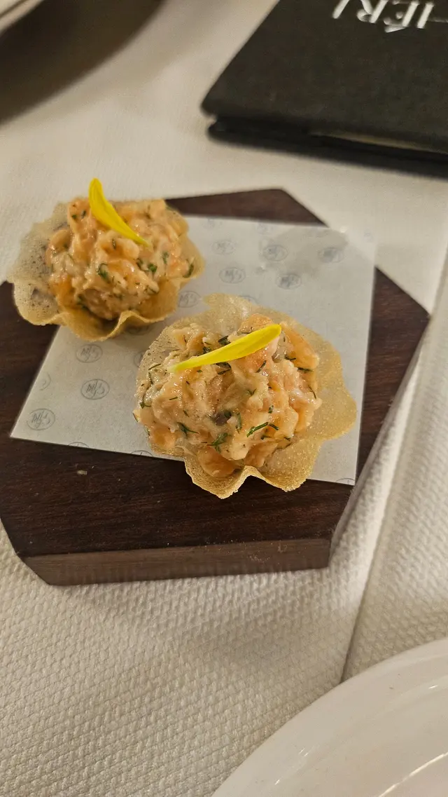 三文魚薄脆迷你撻