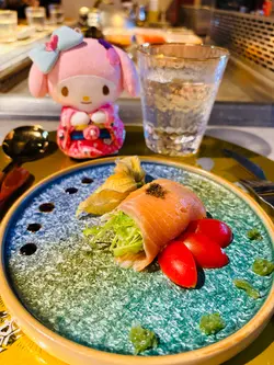 魚子醬煙燻三文魚有機沙律菜卷