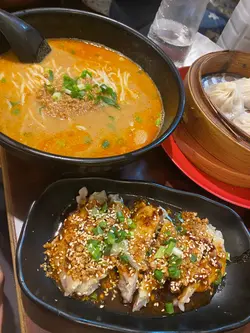 口水雞翼擔擔麵