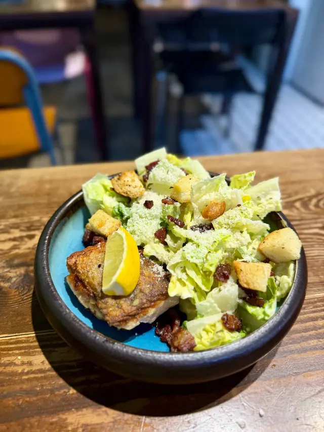 香煎三文魚凱撒沙律