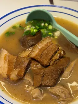 滷水大腸 滷水腩肉 燒汁牛舌 公仔麵