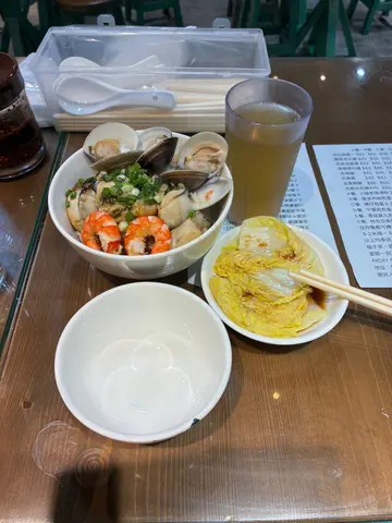 海軍大碗飯、鷄油燙菜、媽咪龍眼蔘蜜