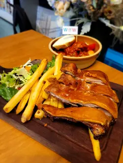 西班牙脆皮乳猪