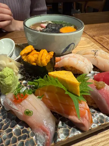 壽司7件加牛肉烏冬set