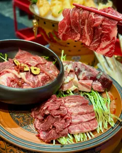 大滚友牛肉拼盘 • 细
