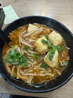 难食！叫麻辣小辣，一丝辣味都冇！更加唔麻！