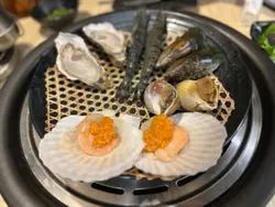 生蠔青口同埋蟹黃扇貝