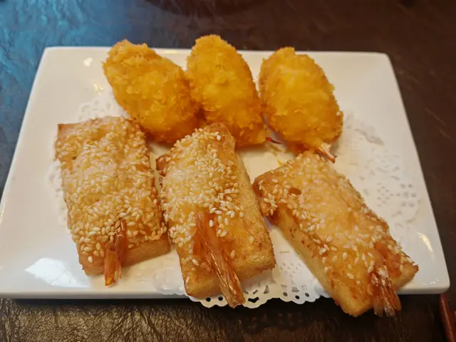 百花脆蟹蚶, 芝麻蝦多士