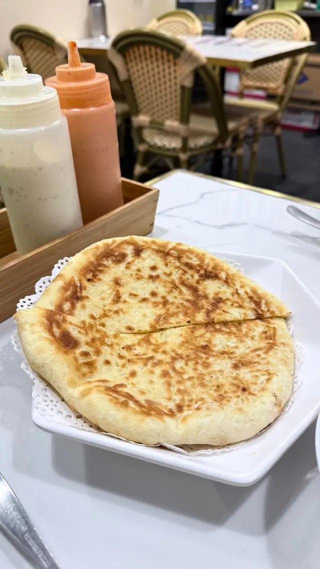 Cheese  naan