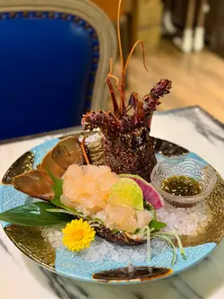 活伊势龙虾刺身